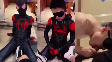 土豪的鲜肉性奴制服诱惑主人被调教