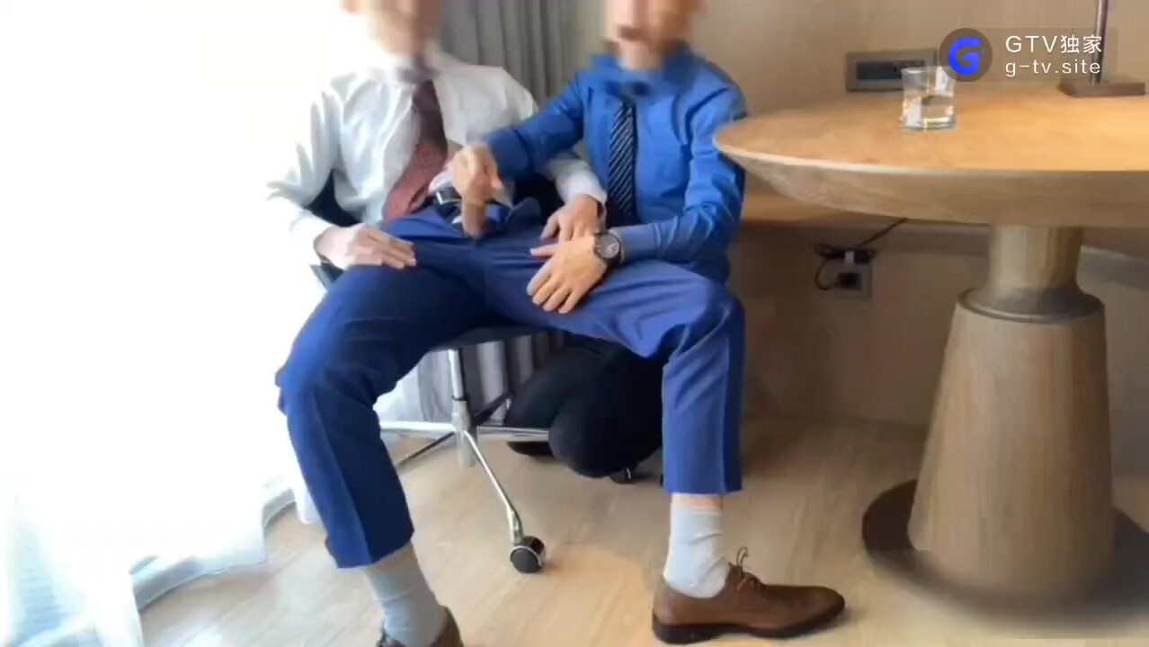 新鲜社畜,骚直男酒店取精