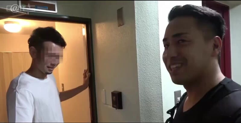【福利版】精肉帅痞小零舔口大屌爽干