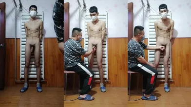 北京体育大学直男体育生被捆绑束缚惩罚鸡鸡,18厘米大鸡巴,又粗又长,用手怕打鸡巴,直男求饶