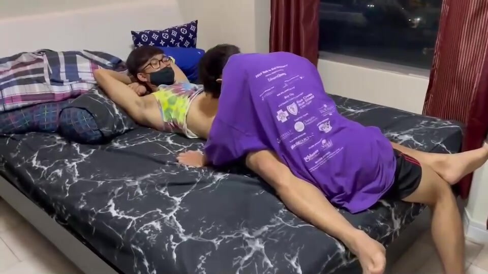 【完整版福利3_1】刚下课就约了个腹肌哥哥,干的啪啪啪响
