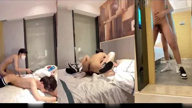 南王新作！爆操高颜值天菜一个小时完整版,无毛嫩逼被大屌疯狂出入,张嘴吞精颜射帅脸