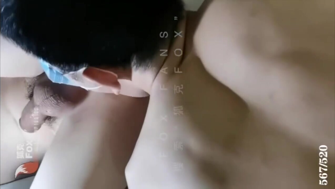 狐克新出,住酒店诱奸服务员小弟