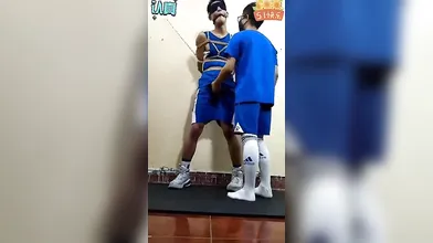 篮球体育生被玩