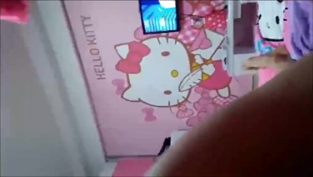 136930
