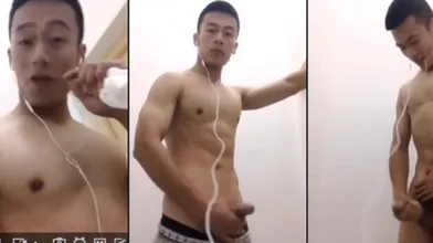 湖北超帅消防员被采访