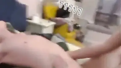 网黄小白攻top,边给女友打电话边开苞小雏男, 狂草爽射好多 ~【小白攻】
