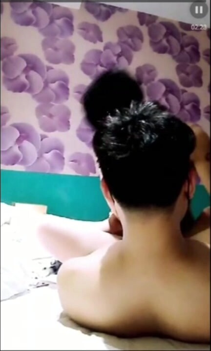 超帅鲜肉情侣为了钱直播现场操逼