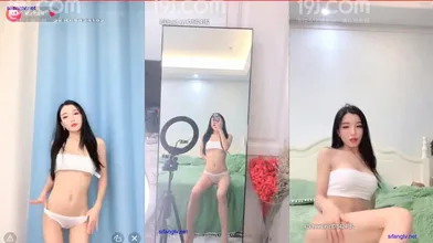 火爆推荐巨奶女神【奔波儿霸嘛】脱光光带你上高速(2)AVI编号E91AA28E