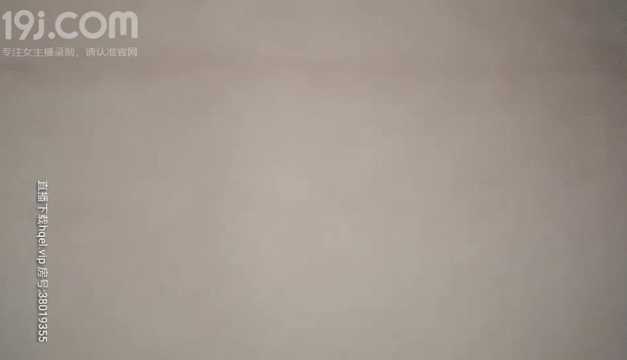 约了个红唇学舞蹈妹子，高难度动作倒立口交编号934F39B0