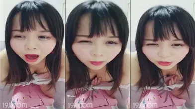 长相可爱美女主播直播被网友爆操眼神迷离诱人呻吟到位淫荡至极编号61A41A72