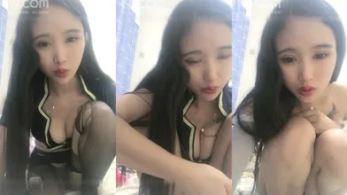 顔值不错大奶妹子【香蕉妹妹】情趣装跳蛋自慰，塞着跳蛋震动屁股扭动自摸逼逼编号D87F37F4