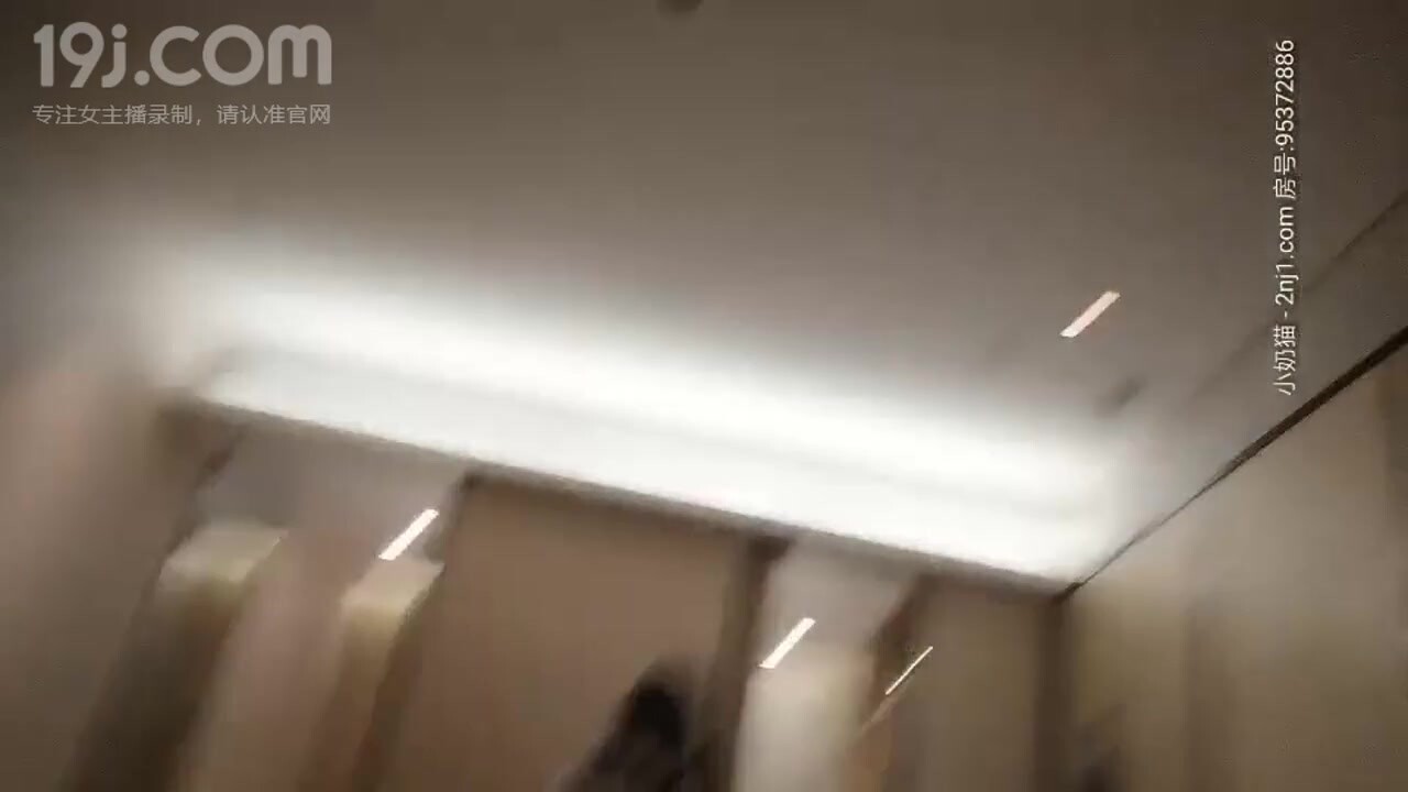 主播探花小宝寻花靓女小模编号4818727E