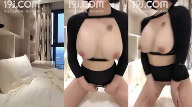 女神【美娜酱baby】道具自慰特写粉嫩鲍鱼(5)编号1C6A9D16