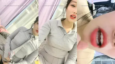 高顔值红唇骚气妹子道具自慰，脱光光特写震动棒抽插编号BE275C13