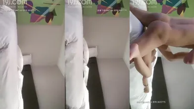 【全国探花】深夜约了个粉衣花臂纹身妹子，口交大力猛操呻吟娇喘诱人，很是诱惑喜欢不要错过编号7C409532