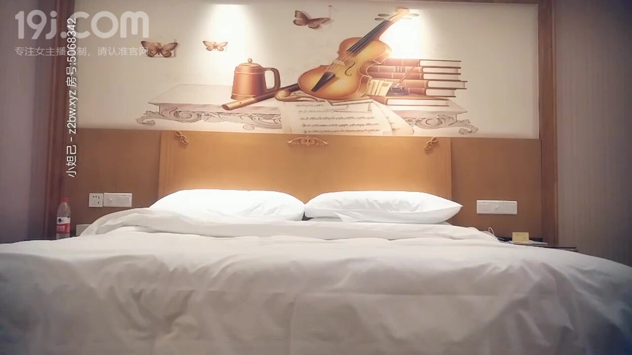 主播探花七天高端外围包夜兼职学生妹编号C82D87F2