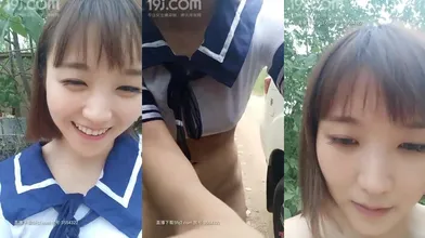 小女子梦梵短发骚女和炮友户外路上干编号C43F4461