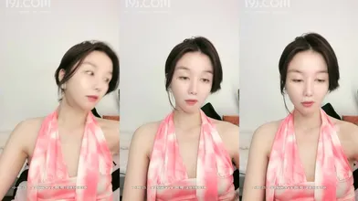 极品台湾女神【BloodMoon】情趣制服抹逼诱惑3天16小时合集20210123