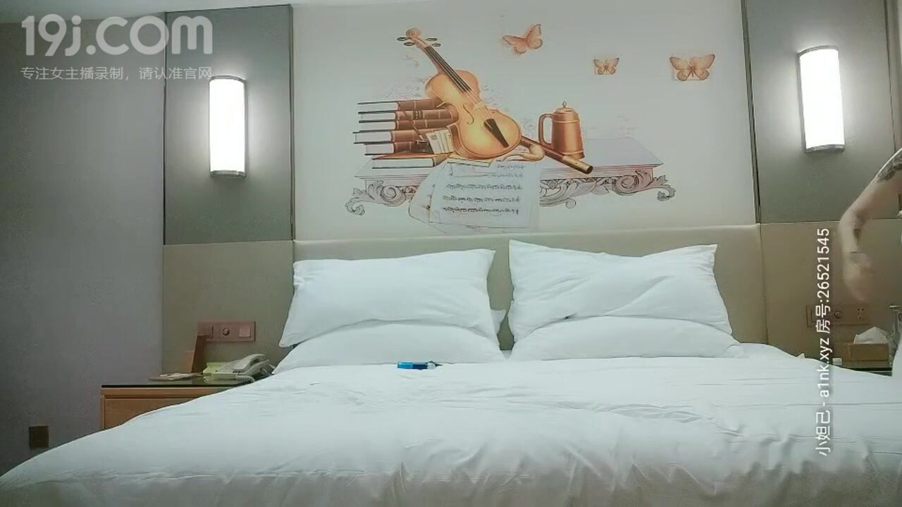 【91沈先生】孩子刚1岁，小少妇出来兼职，惨遇老金这个老滑头，各种蹂躏暴插玩弄，刺激劲爆编号46253494