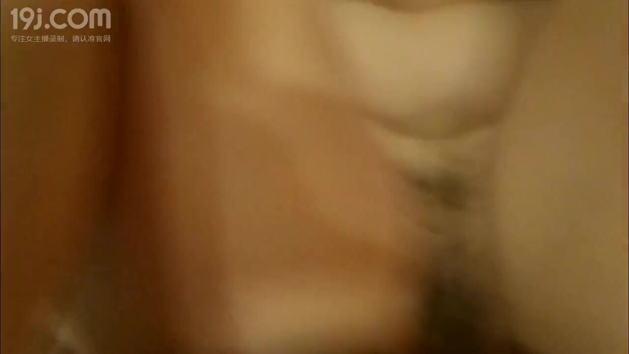 东北话对白粗口搞笑淫荡穿着洋气时髦豪爽背纹丰满女约炮说一天能实赚1千肏我的男人比你看的人还多太狠太刺激了编号C7622280