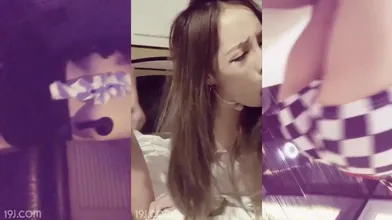 去唱歌叫个传播妹竟然可以性交一边干...去唱KTV直接就在包厢里头干起来了编号E8866C6B
