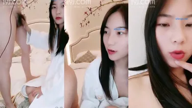 清秀披肩美女『甄漂亮』高顔值和表哥第一次啪啪禁忌炮漂亮美乳全裸无套肆意抽插叫的挺骚编号65A1EEBF
