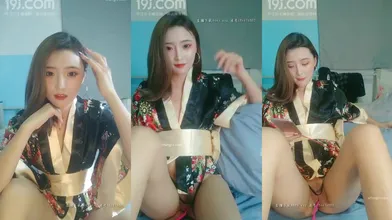 2019.11.21新人女神（人间水蜜桃呀）公园露出啪被老头偷窥 (15)编号34AB7DAF