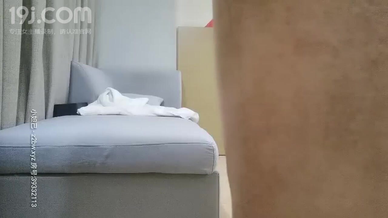主播探花金三角猎艳肉感女孩编号9665DD8E