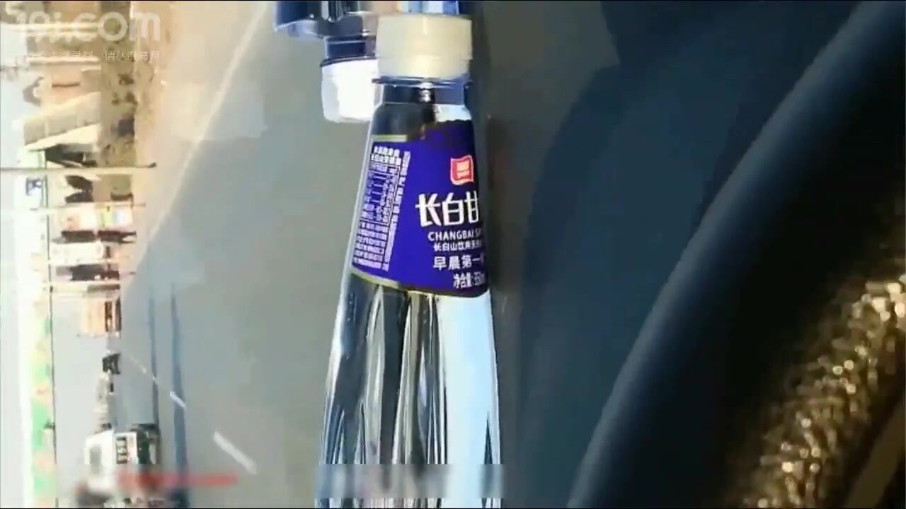 对白搞笑淫荡骚男路边搭讪与老公打架被丢到大马路上的黑丝无内美少妇拉到没人地方激情车震高潮叫的是真爽编号330FA23C