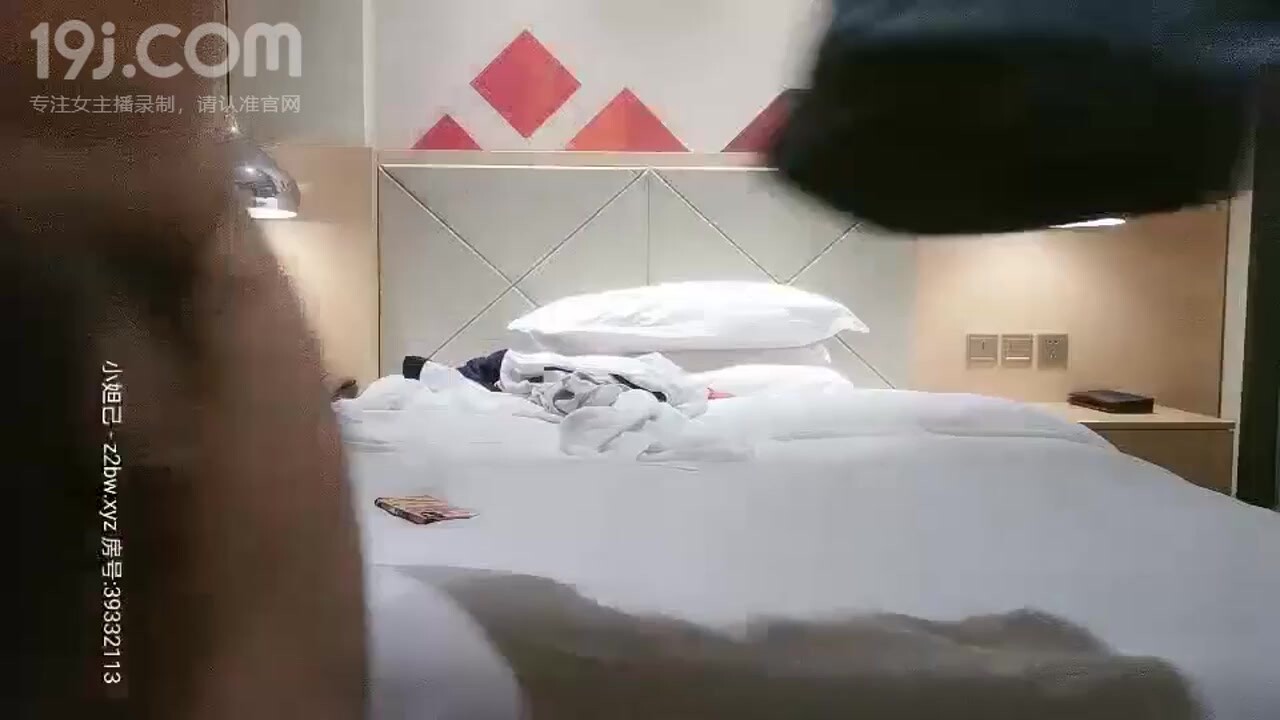 主播探花金三角猎艳会所出台的妹子编号ED43884C
