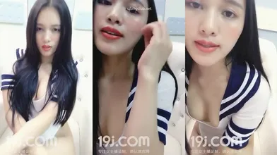 极品骚货主播迷迭香学生情趣装大胸大屁股好想吃编号9149267B