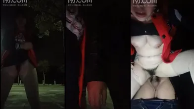 着名黄播少妇主播半夜马路边勾引路人大哥免费操逼拉开裤子哇大哥你鸡巴真臭带套后入爆操编号513894ED