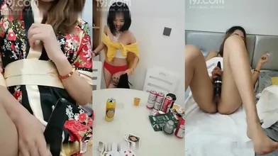 三女叠罗汉来姨妈只能双飞啪啪，健身球上口交边骑乘边舔逼，快速抽插大屁股出白浆编号F3F8DCD2