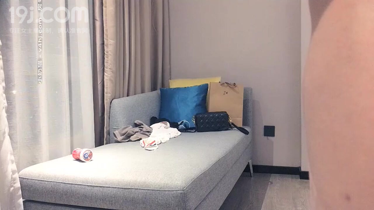 主播探花文轩探花爆乳美女编号453DC827