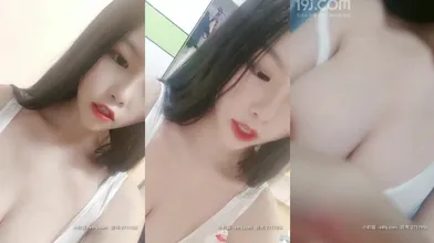 极品豪乳(吃掉甜甜圈)红唇性感小猫咪大黑牛肉穴白(2)编号E1559471