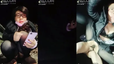眼镜骚妇主播深夜路边勾搭行人拔下裤子口了几下就无套开操编号F5F3D355