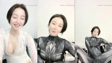【极品台妹】BloodMoon极品女神诱惑粉咪头诱人美鲍百看不厌20210120(1)编号5D70E055