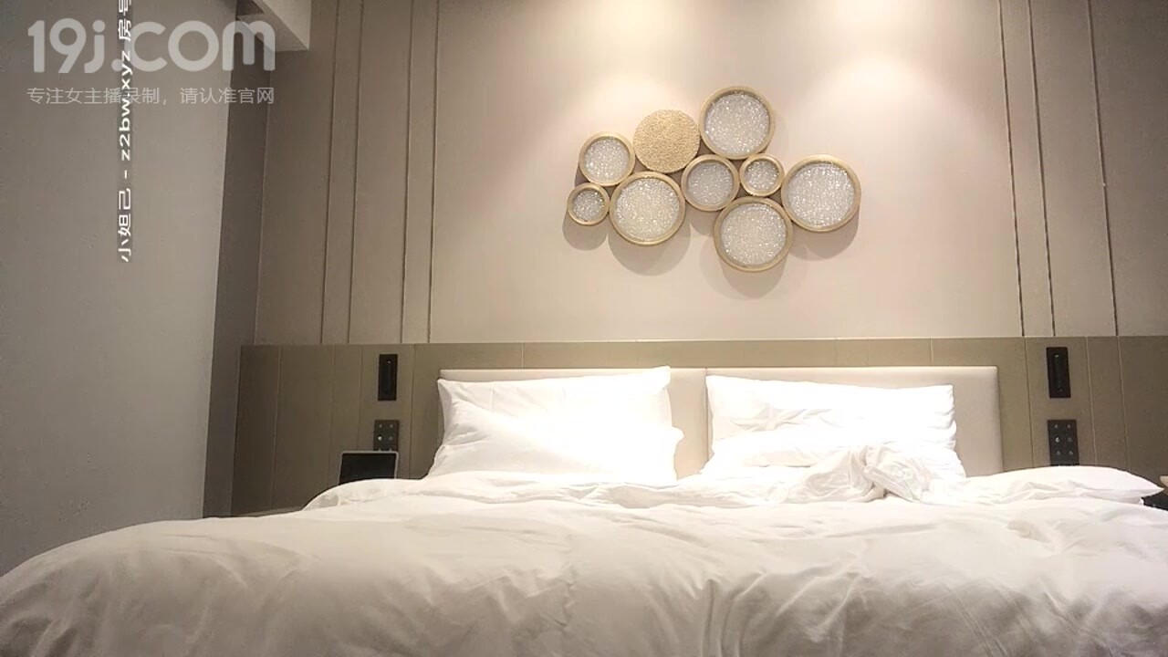 主播探花小宝寻花苗条美女（后面卡顿是主播偷拍设备的问题）编号892A76B