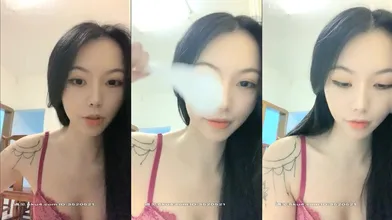 曾经传奇主播丑曦改名(曦熙熹)回归5小时收费房露点诱惑(4)编号F93E7A86