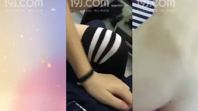 网红精彩剧情演绎男老师给女学生家庭补课勾引妹子啪啪啪说艹死你爽不爽啊编号8321CEB1