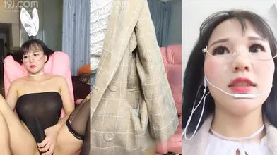 高顔值大奶短发妹子跳蛋塞逼逼户外到处闲逛路边娇喘勾引商城厕所尿尿很是诱惑喜欢不要错过编号8539E827