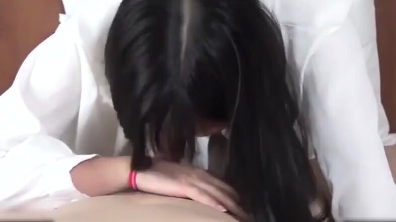 幻想扩大的色情人物中的第二个学生馅饼
