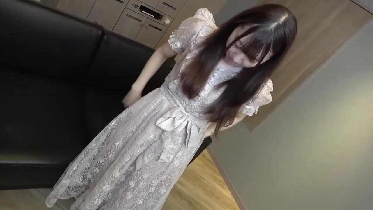 【高清无码】学年のマドンナ的存在であろうJDのさやちゃん。夜の颜は想像の斜め上でした。#1