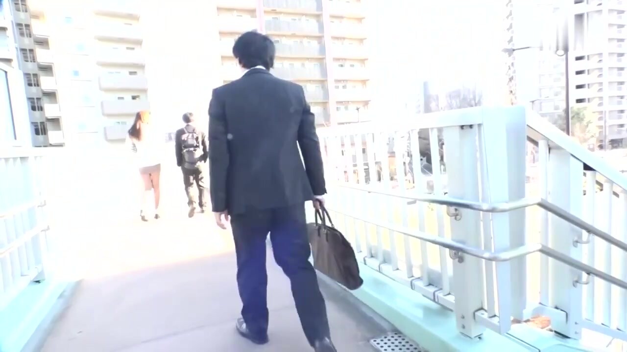 バスマで夫が横尻を仆の股间に押しつけてきて勃起したチ