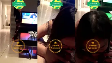 推特轻熟女少妇杀手PUA大神【小熊同学】福利私拍，美足美腿白皙性感，足交啪啪制服诱惑力十足 (256)