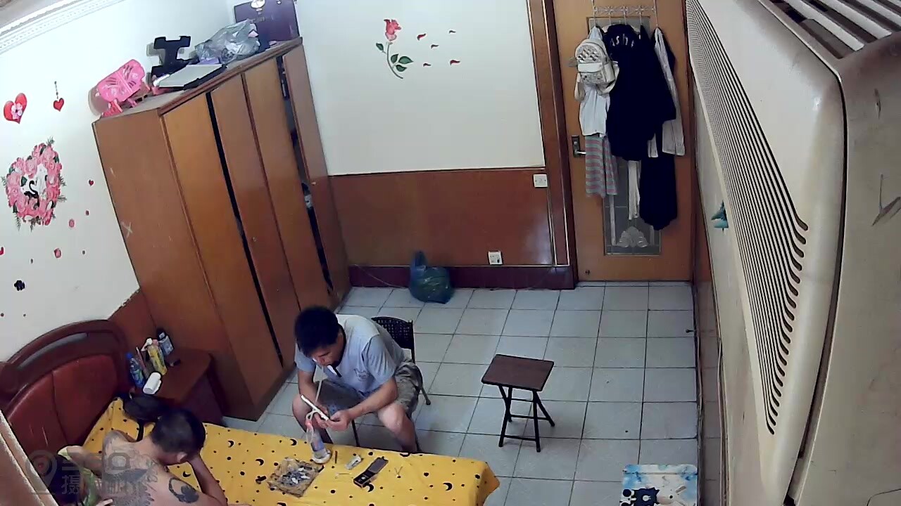 稀缺资源秘 年度精选二黑客破解家庭摄像头真实偸拍五花八门的居家隐私生活裸奔换衣打炮高清无水原档(50)