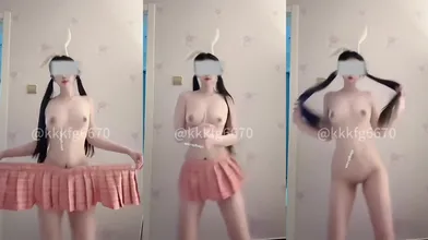 1性感御姐美女『珂珂』口交啪啪 抖音风裸舞，性感丝袜大长腿简直不要太诱惑，蜂腰翘臀顶级气质一流肉便器(60)