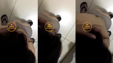 推特轻熟女少妇杀手PUA大神【小熊同学】福利私拍，美足美腿白皙性感，足交啪啪制服诱惑力十足 (24)