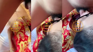 推特轻熟女少妇杀手PUA大神【小熊同学】福利私拍，美足美腿白皙性感，足交啪啪制服诱惑力十足 (277)